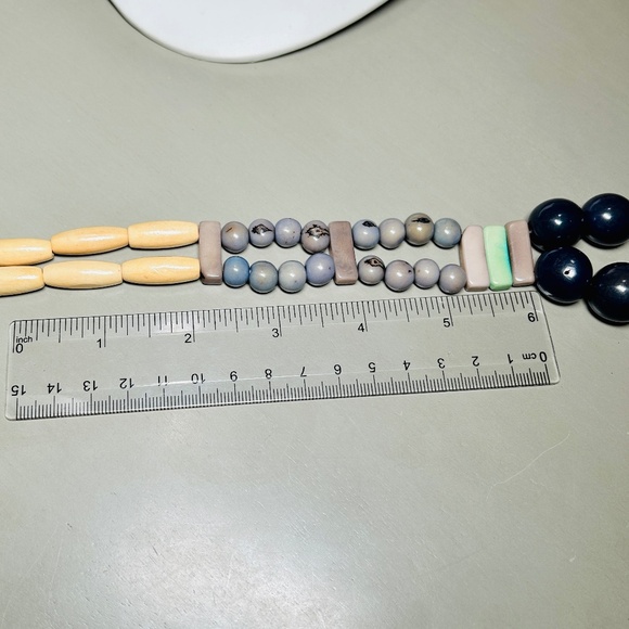 Vintage Artisan Necklace from natural Acai beads and Bombona Seeds - Picture 8 of 10